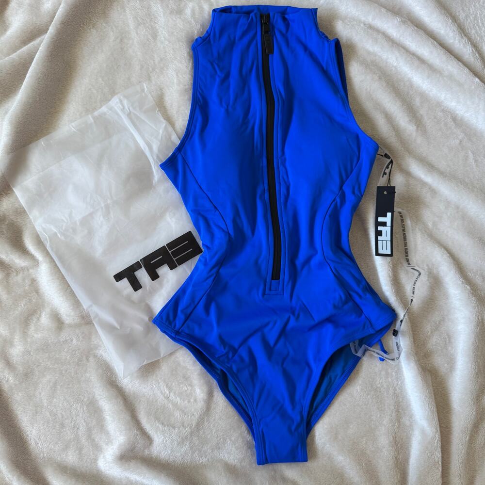 TA3 Sapphire Hi Cut Surfey Swimsuit Womens Size XS Short Bathing Suit